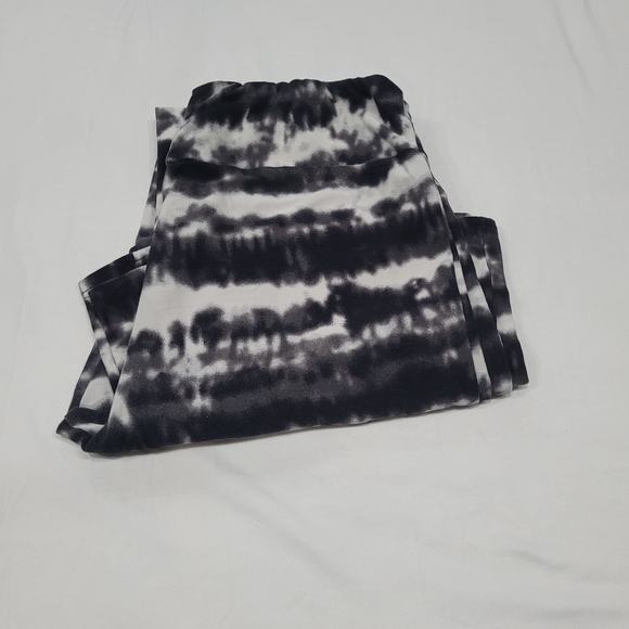No Boundaries XL Black Cream Tie-Dye Flare Pants Striped Stretch Boho Wide Leg - Picture 12 of 16